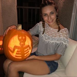 Meet your Posher, Ellen